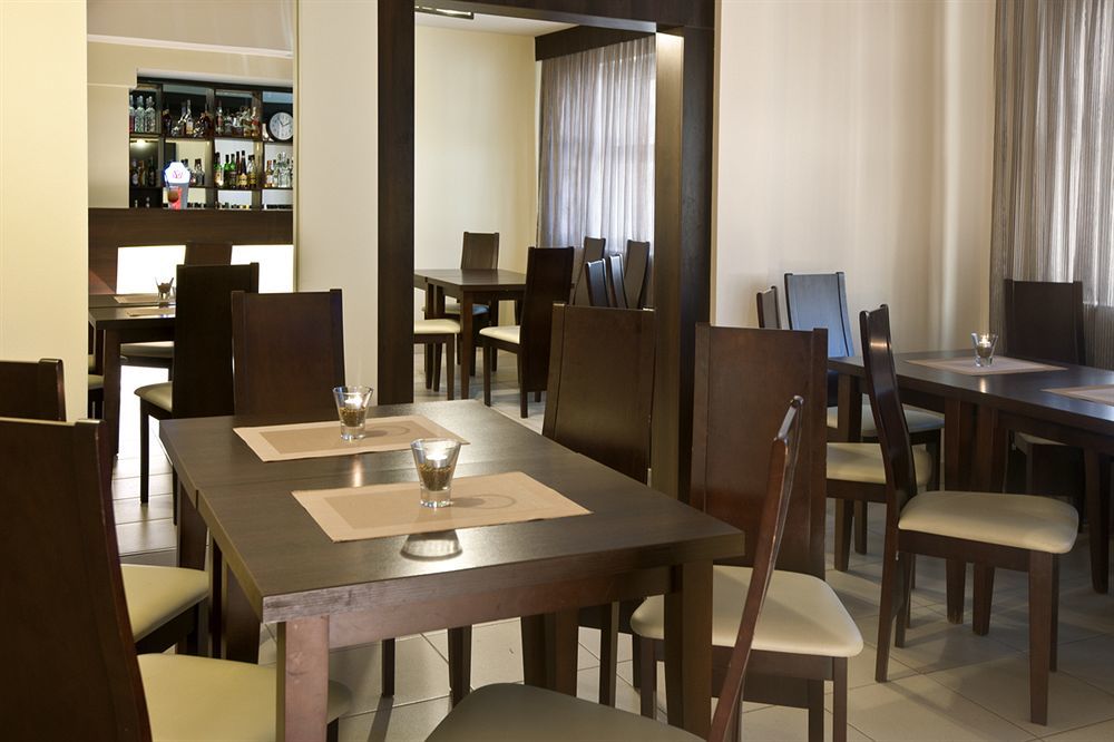 O3Hotel Varsavia Esterno foto