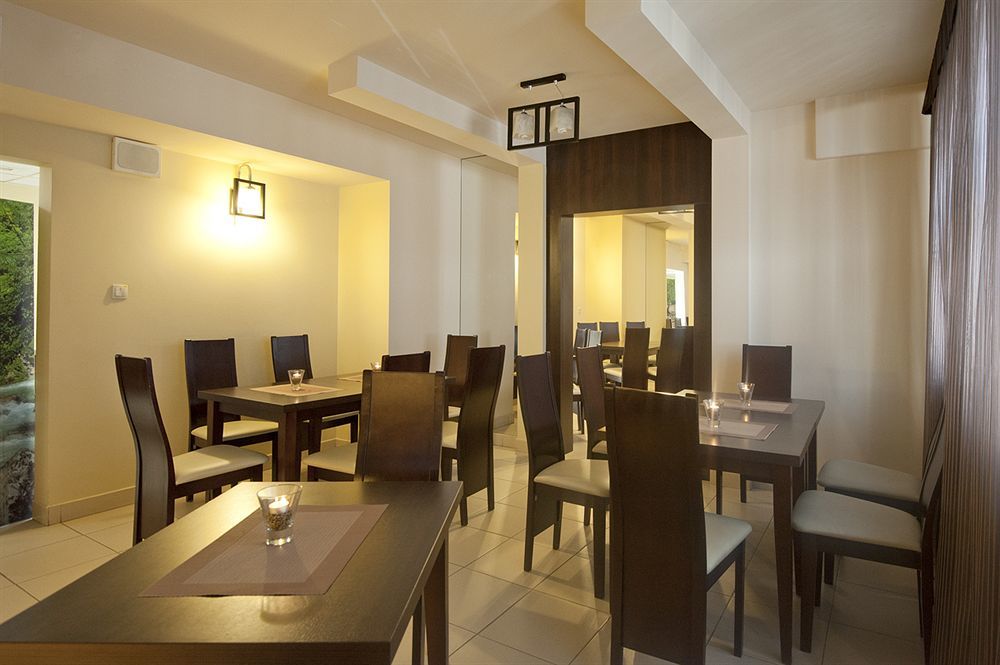 O3Hotel Varsavia Esterno foto